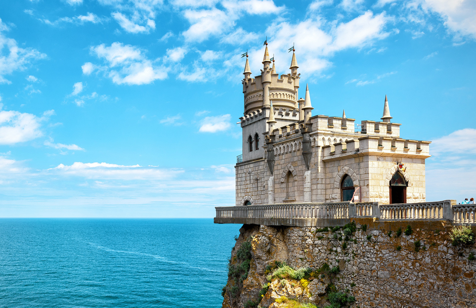 Swallow's Nest Castle