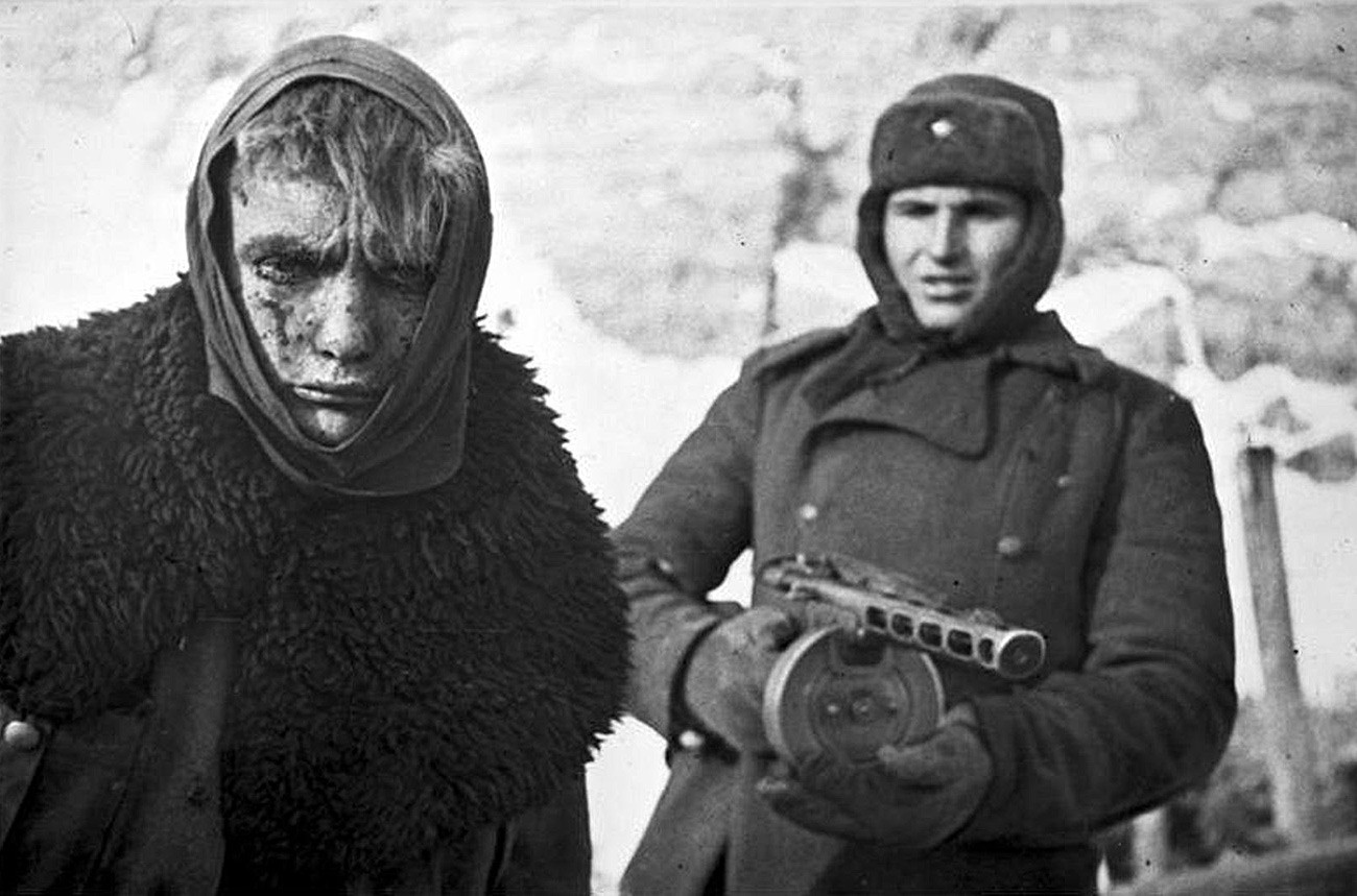 Após a capitulação das tropas fascistas alemãs, em 31 de janeiro e 2 de fevereiro, 91 mil sobreviventes tornaram-se prisioneiros de guerra