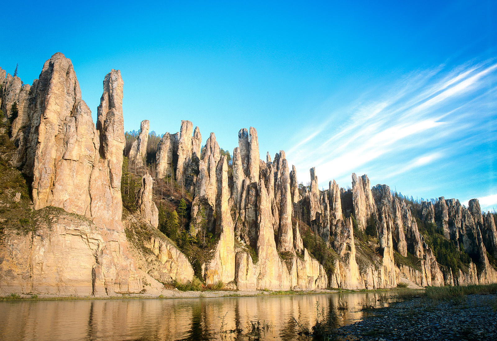 Lena Pillars