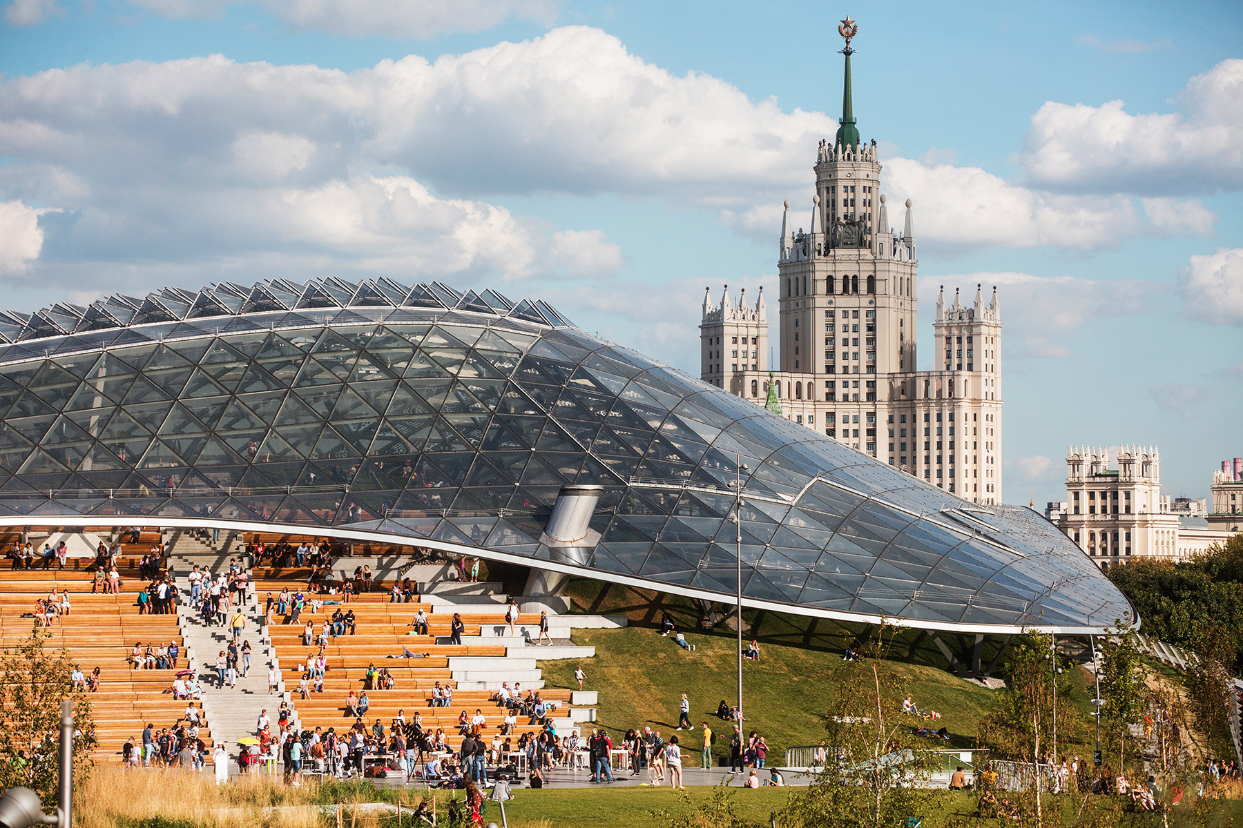 El nuevo parque Zariadie, situdado al lado del Kremlin, cuenta con varias zonas climáticas de Rusia.