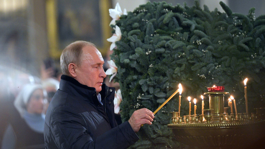 Руски председник у храму Преображења Господњег у Санкт Петербургу. Русија, 7. јануар 2019.