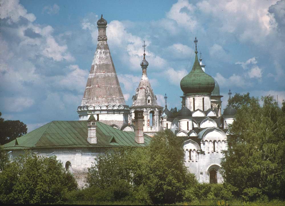 Dormition Monastery, south view across Volga. From left: Refectory & Church of the Presentation; bell tower; Dormition Cathedral; Trinity Church (behind Dormition Cathedral dome). July 21, 1997.