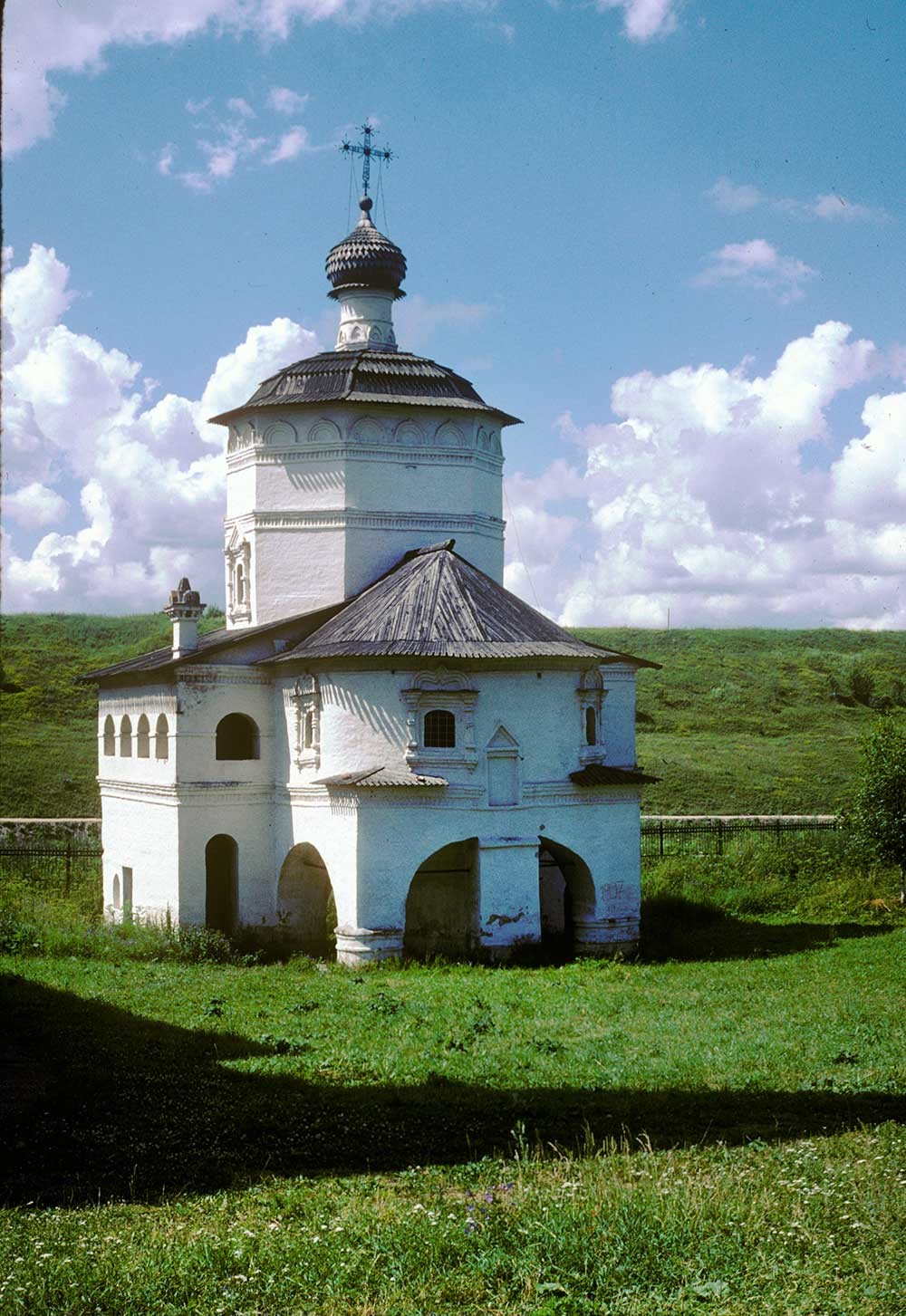 Monastero della Dormizione. Chiesa di San Giovanni il Divino, vista sud-est. 21 luglio 1997