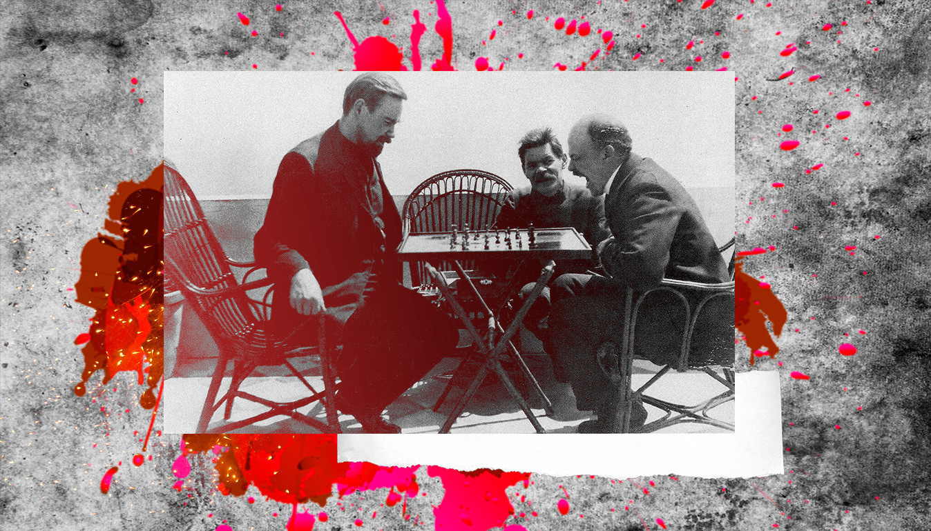 Lénine et Bogdanov jouant aux échecs en Italie.