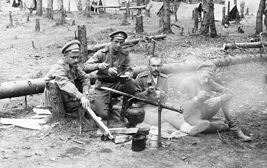 Soldados russos na Primeira Guerra Mundial, em 1916.