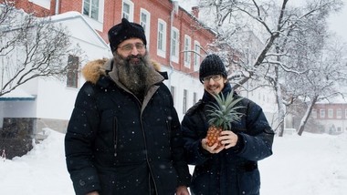 Во Валаамскиот манастир среде зима берат ананаси
