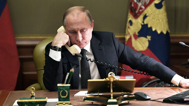 Зошто Путин не го фаќаат странските разузнавачки служби и пранкерите?