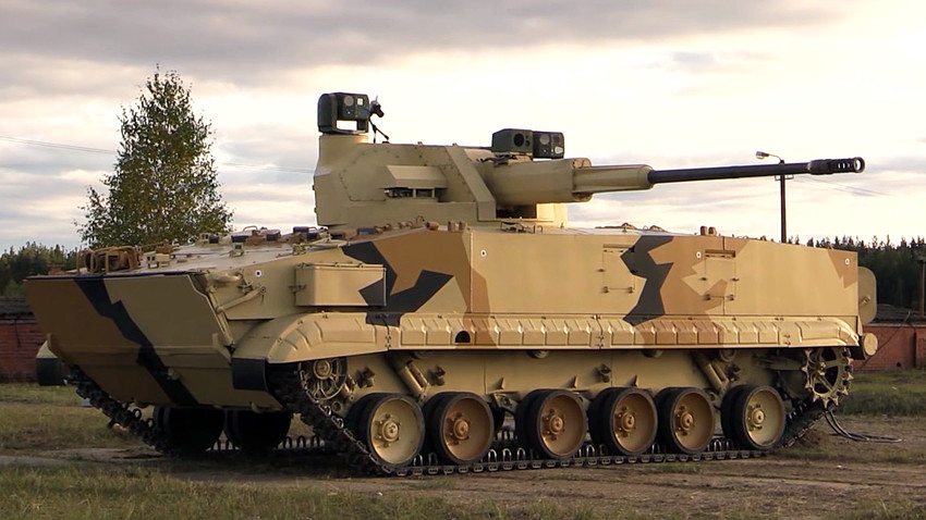 Роботизовано борбено возило пешадије БМП-3 са борбеним модулом АУ-220М и топом калибра 57 мм.