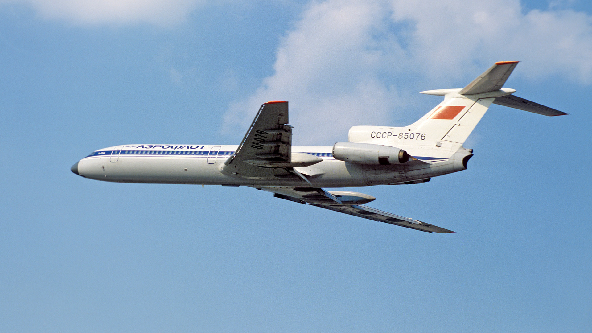 Letalo Tu-154 v zraku