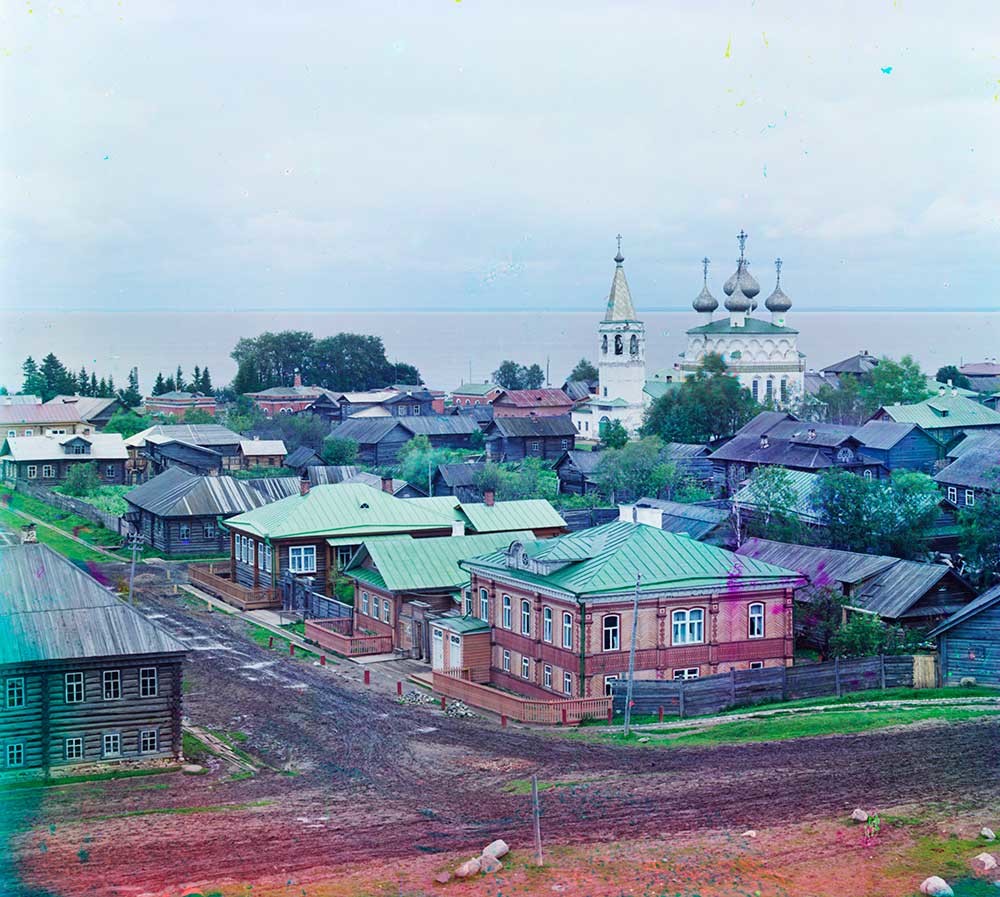 Belozersk. View northeast from kremlin rampart with Church of the Most Merciful Savior. Background:  White Lake. Summer 1909.