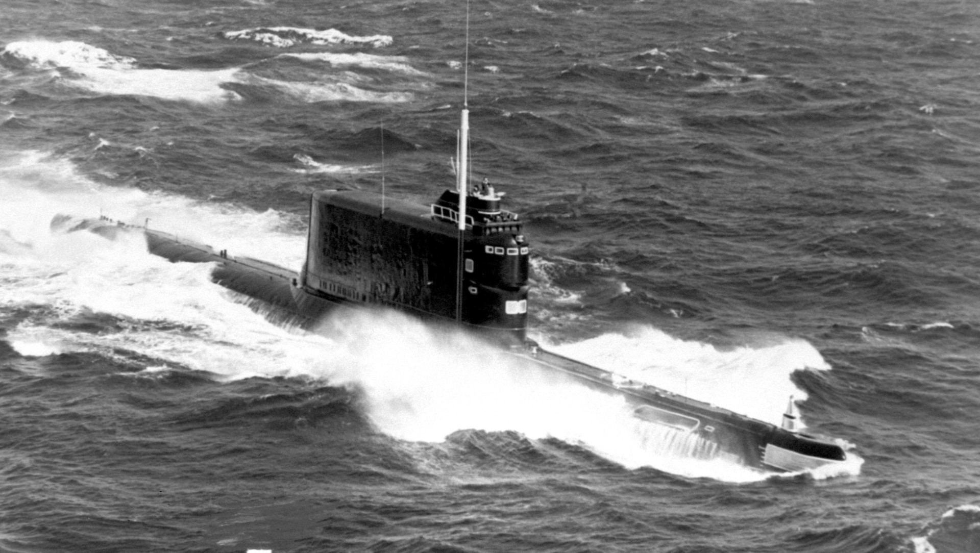 Submarino soviético de la clase Golf II, 1985.