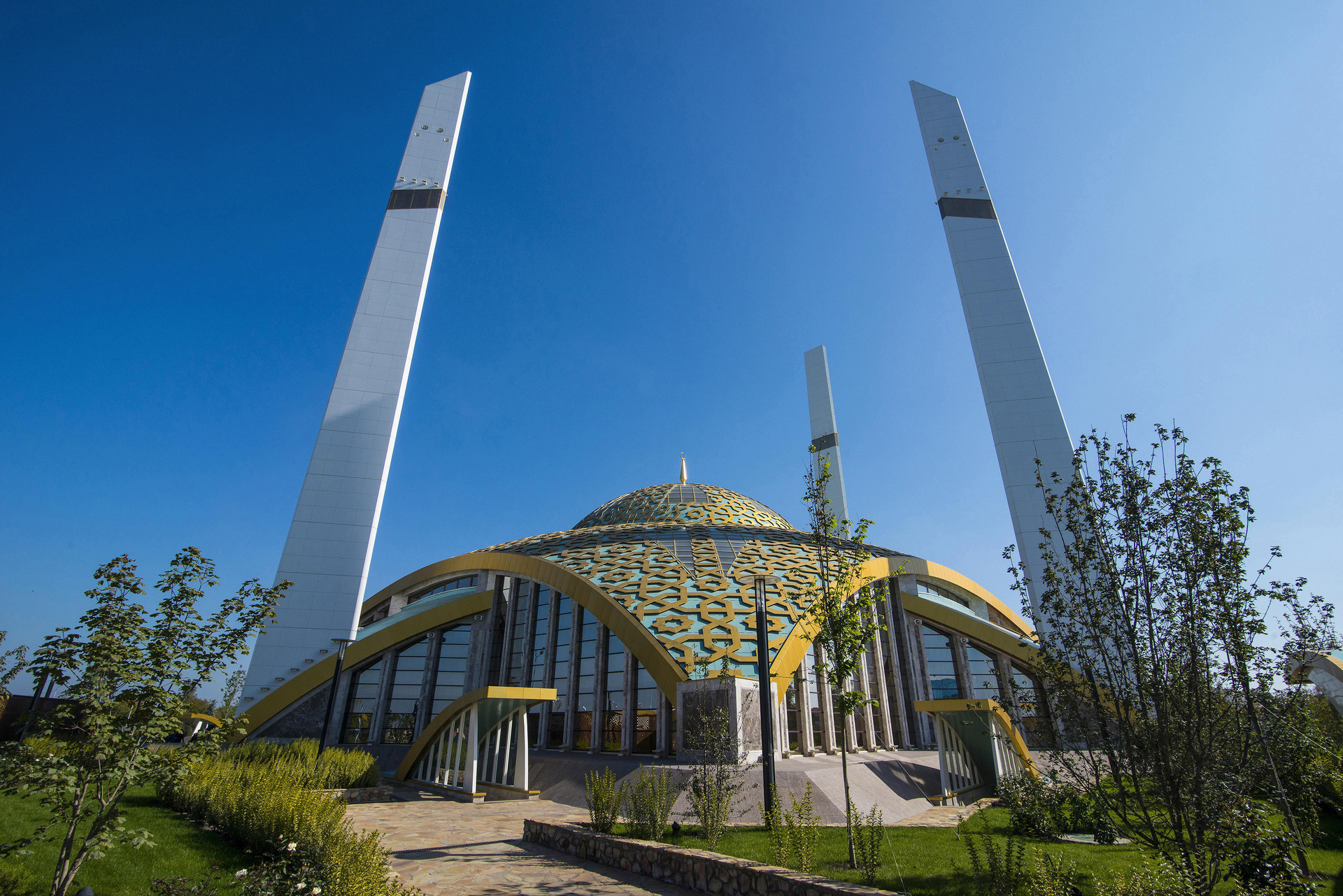 Inilah satu-satunya masjid di Rusia yang dilengkapi dengan teknologi tinggi. 
