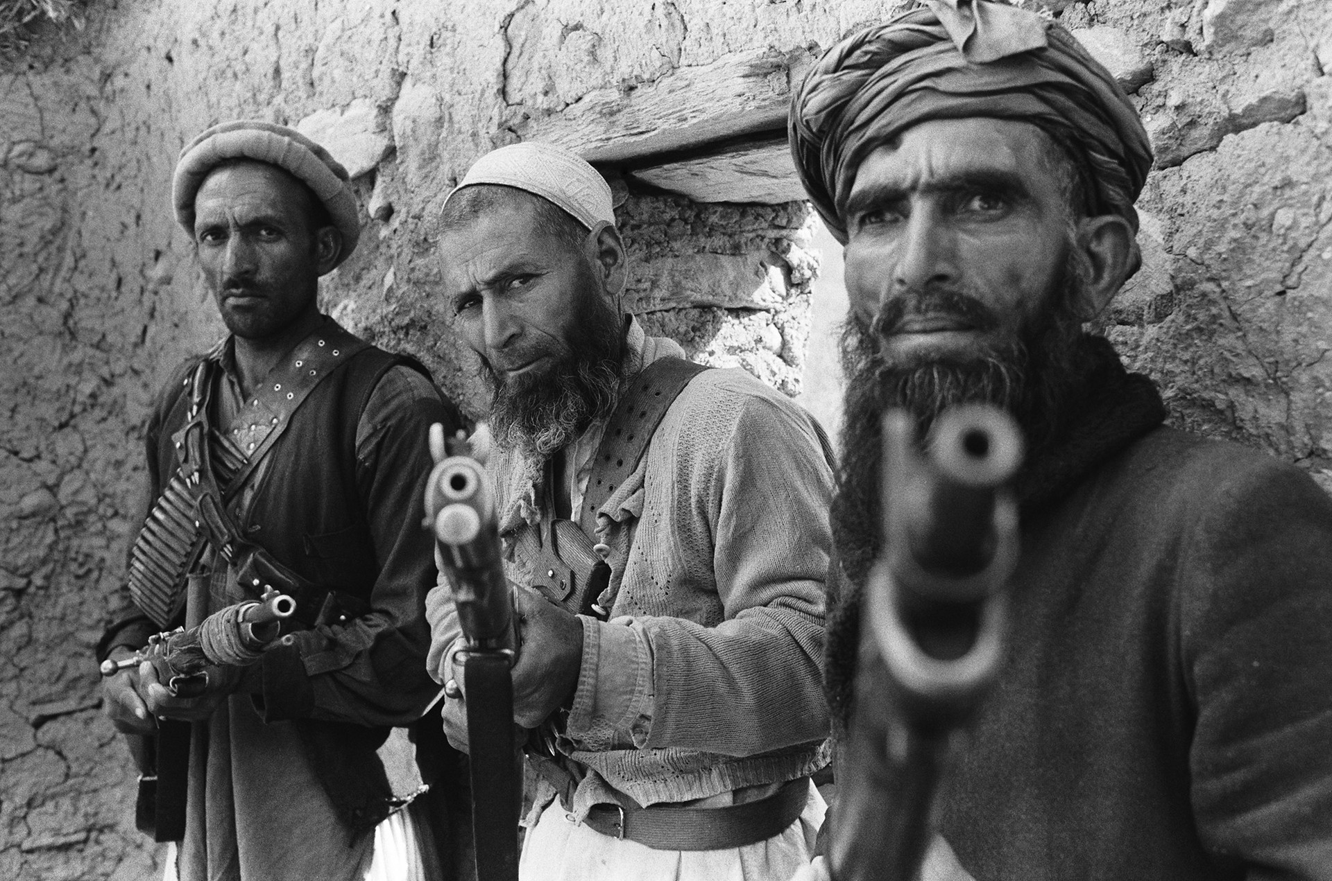 Mujahidin - pejuang Islamis yang menentang Uni Soviet dan pemerintah pro-Soviet pada 1979-1989