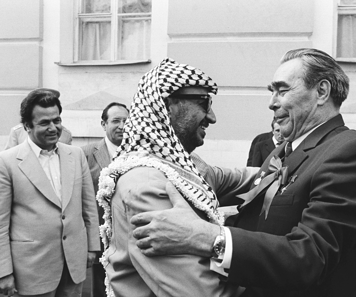 Leonid Brezhnev and Yasser Arafat during the meeting in the Kremlin in 1975