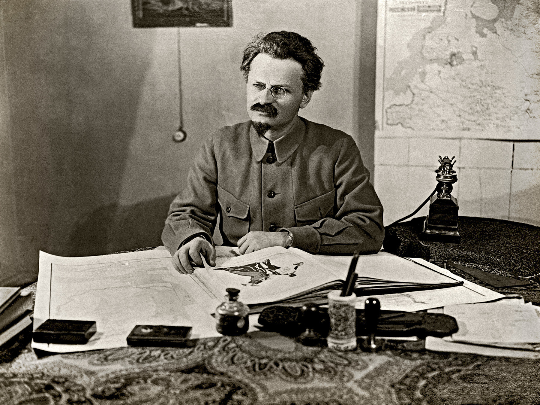 Lev Trotski