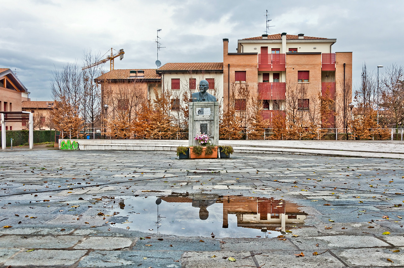 Monumento a Vladímir Lênin em Cavriago, Itália.