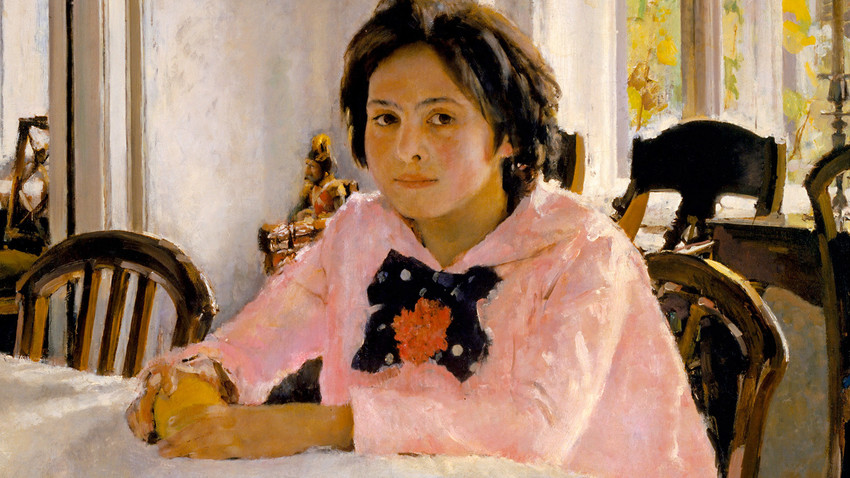 ロシア美術傑作史：ワレンチン・セローフ作『桃を持った少女』（1887年