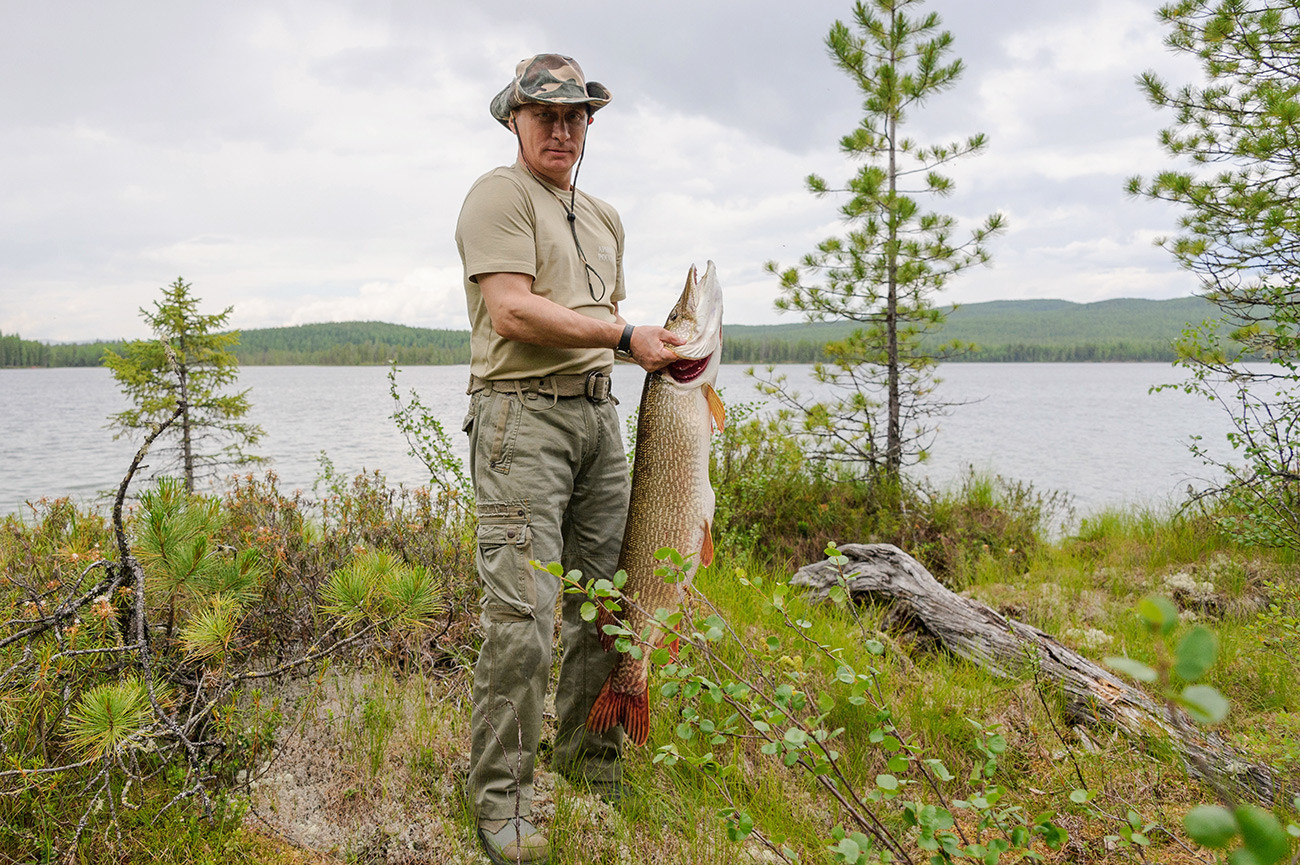 Vladimir Putin and the famous 21-kilogram pike