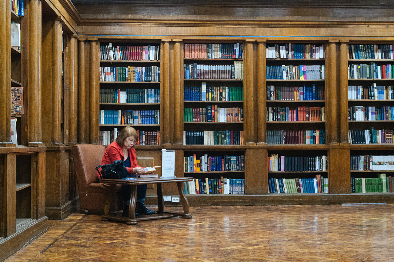 thesis section in library