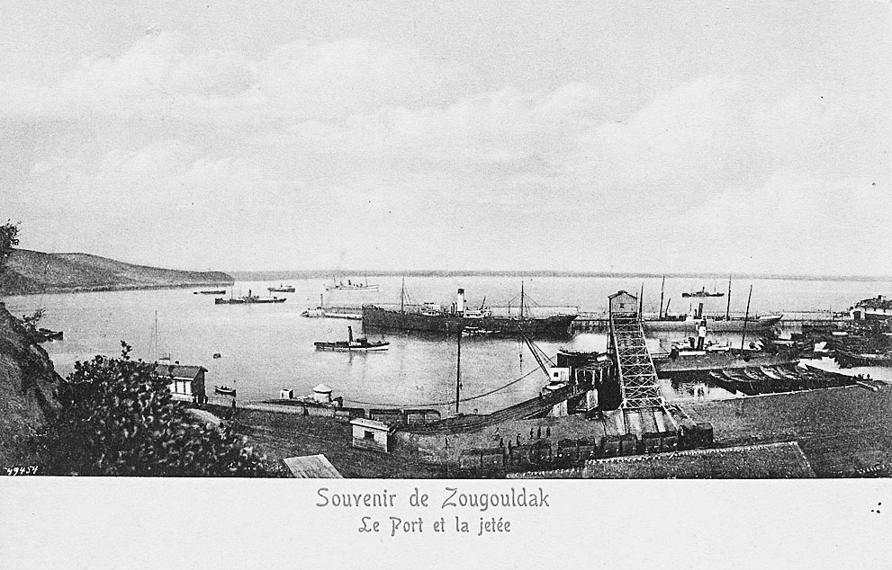  Porto otomano de Zonguldak.