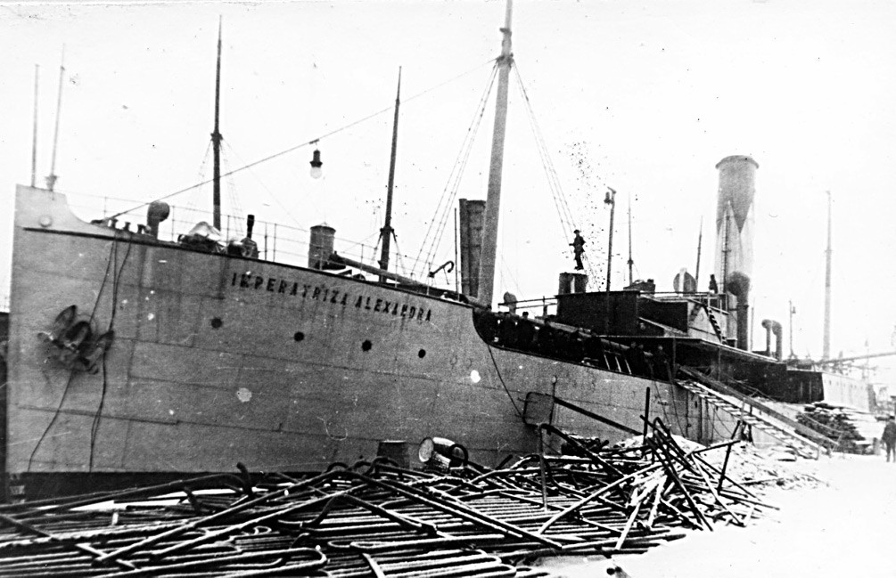 蒸気船「皇后アレクサンドラ」。この船は賞味期限の短い貨物の配送に使われ、ロンドンへの定期的な出帆をしていた。