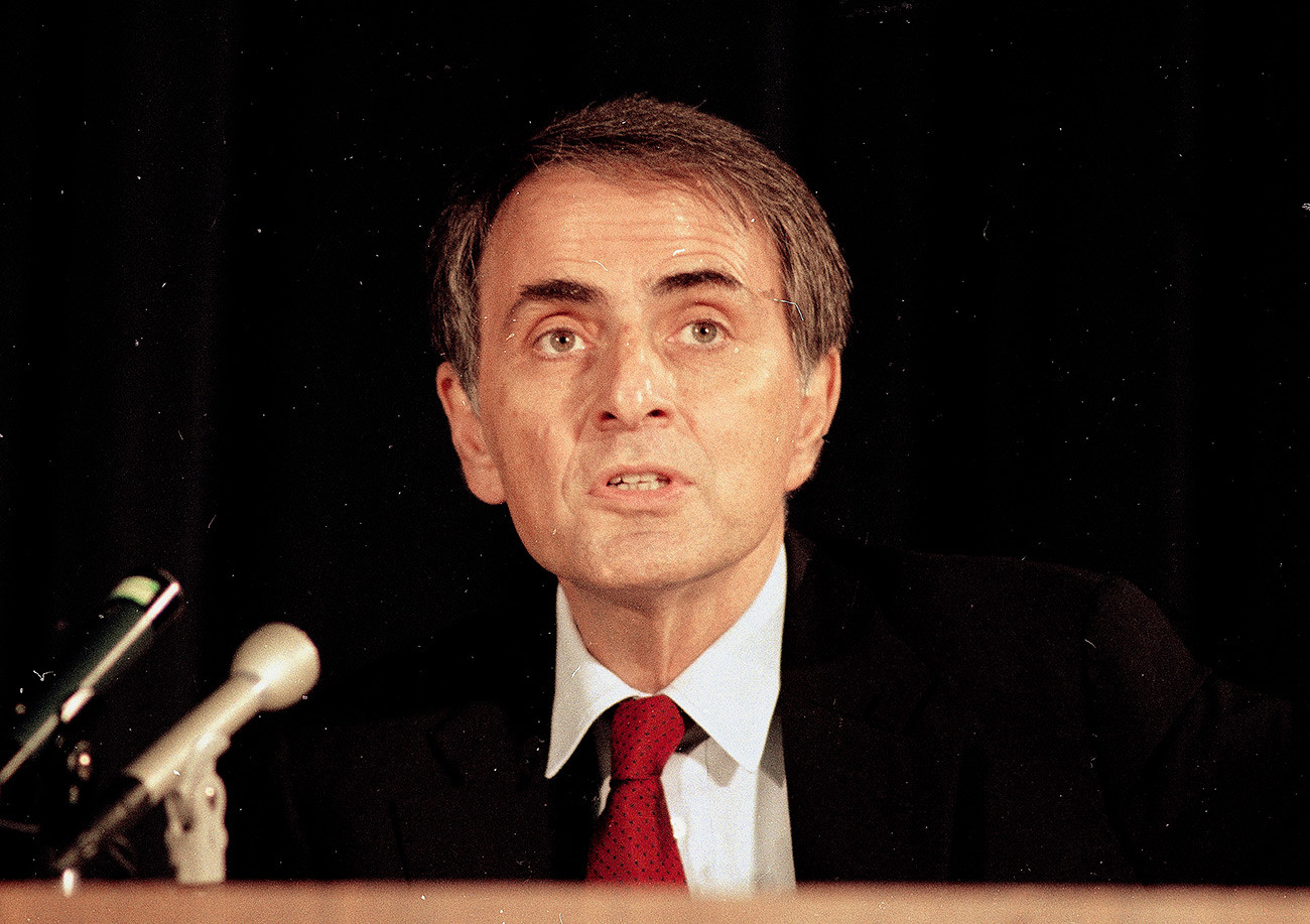 dr. Carl Sagan, 1986