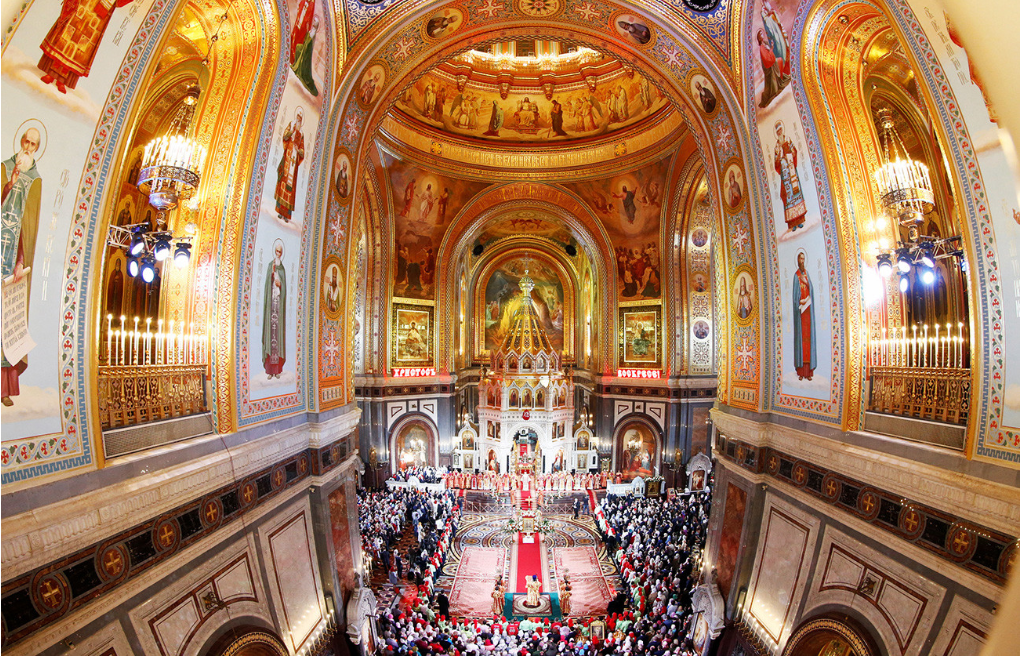 Velikonočno bogoslužje v moskovski katedrali Kristusa Odrešenika 