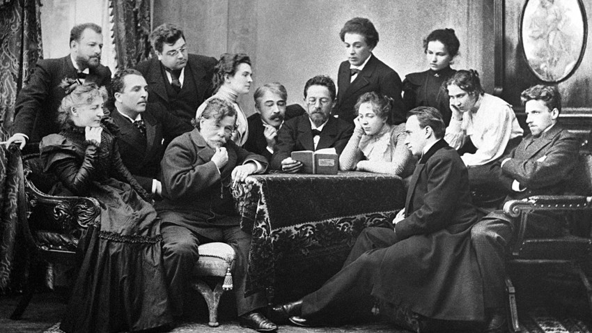 Anton Chekhov (in the center) was definitely among those who we can name the Russian intelligentsia.