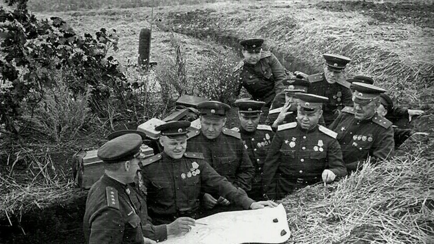 Битката при Курск, 1943 г. Северната част е защитена от войските на Централния фронт под командването на Константин Рокосовски.

