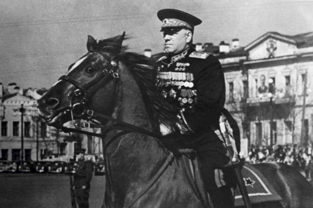 Георгиј Константинович Жуков, маршал на Советскиот Сојуз, четири пати Херој на Советскиот Сојуз