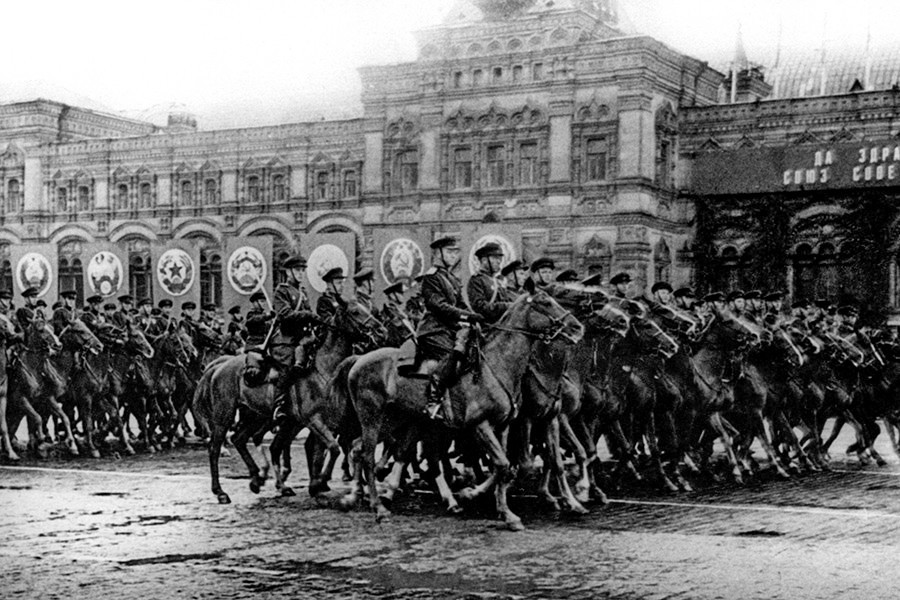 A Cavalaria de Savoia e a última carga contra o Exército Vermelho - DOC  #104 