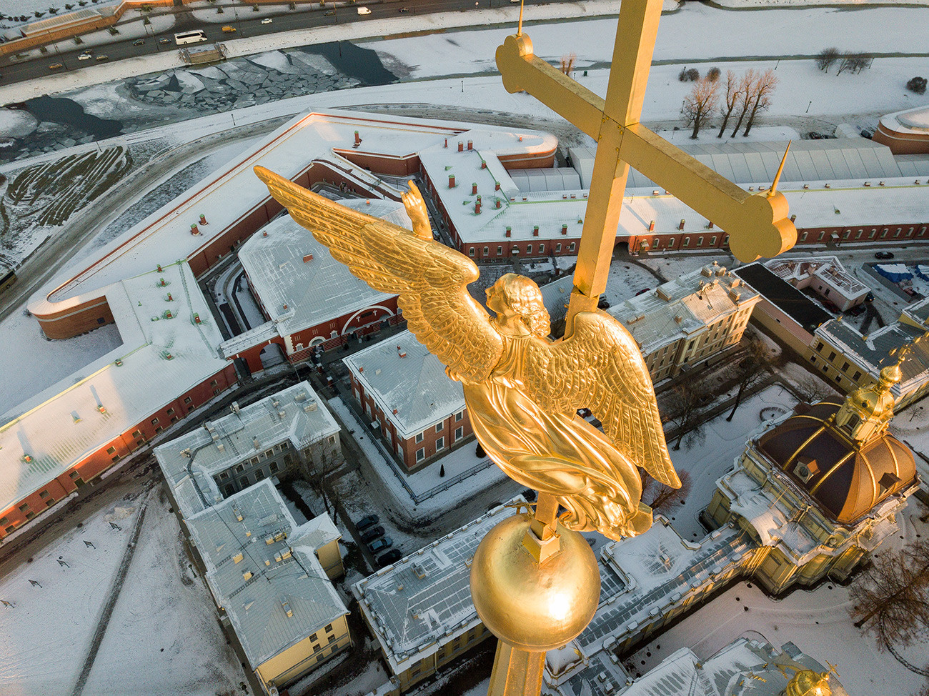 ангел над санкт петербургом