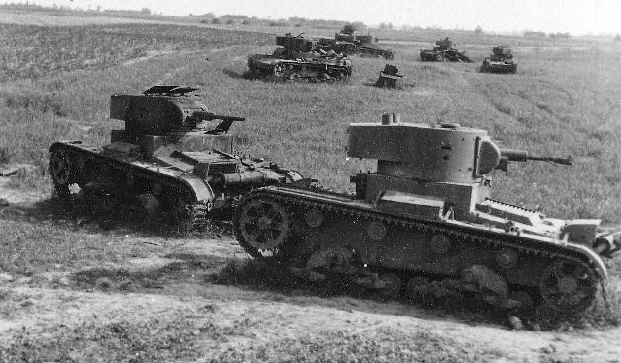 Uničena skupina tankov T-26