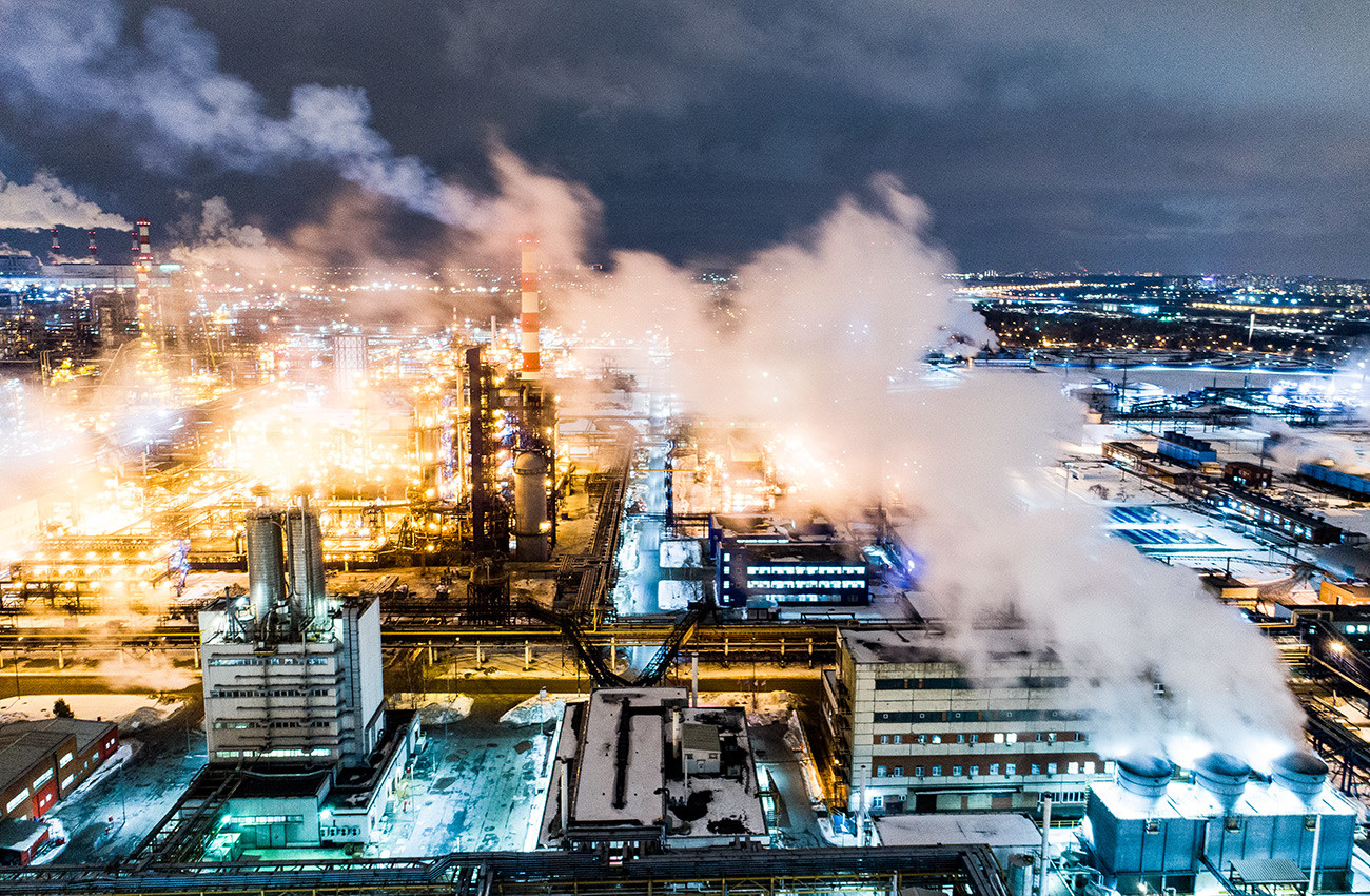 Moskovska tvornica za preradu nafte u rajonu Kapotnji.
