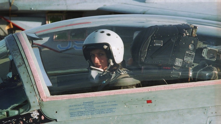 Мајор руског ратног ваздухопловства Светлана Протасова, једина жена на свету која је летела у авиону МиГ-29.