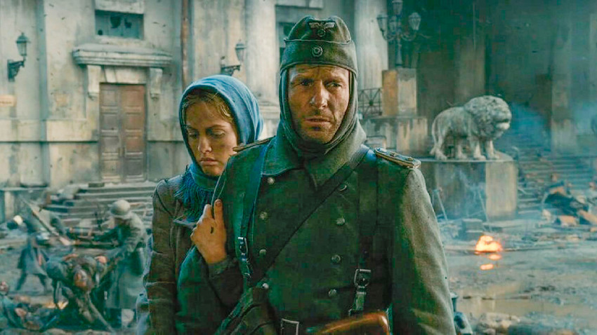 Sebuah adegan dari film 'Stalingrad' (2013), di mana cerita serupa ditampilkan.
