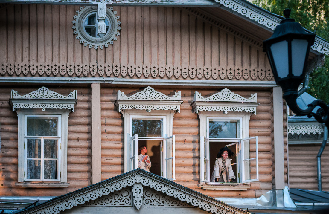 Theater auf dem Ljubimowka-Anwesen, Region Moskau (Anton Tschechow schrieb hier das Theaterstück „Die Kirschwiese“)