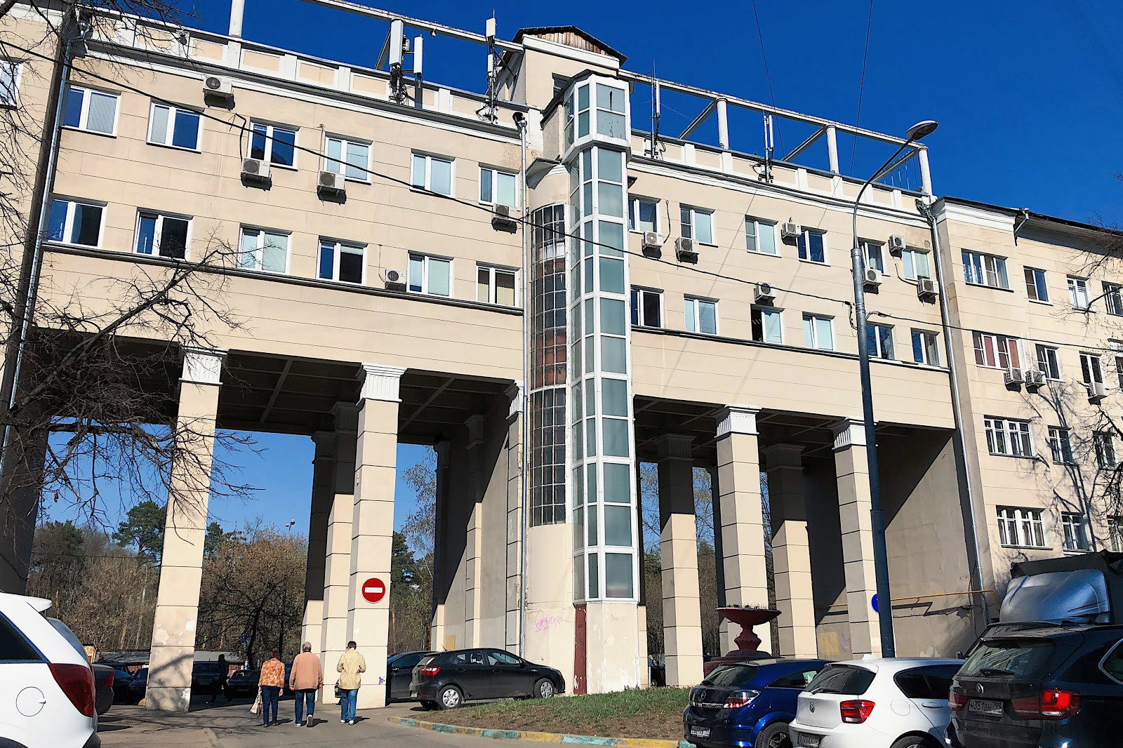 Marshal Vasilevsky Str., apartment block built in 1936