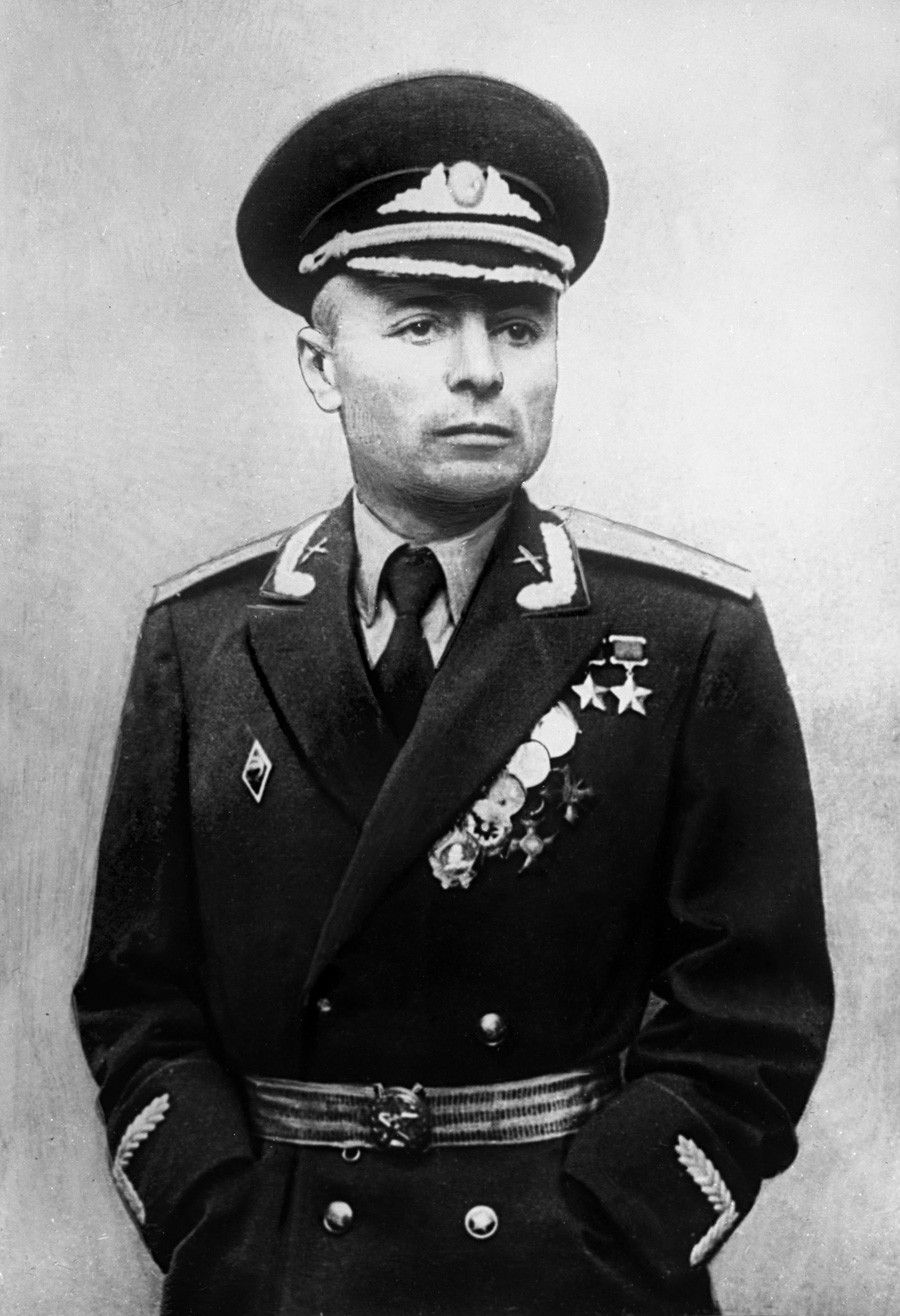 Vasilij Petrov, dvostruki Heroj Sovjetskog Saveza, 1962.
