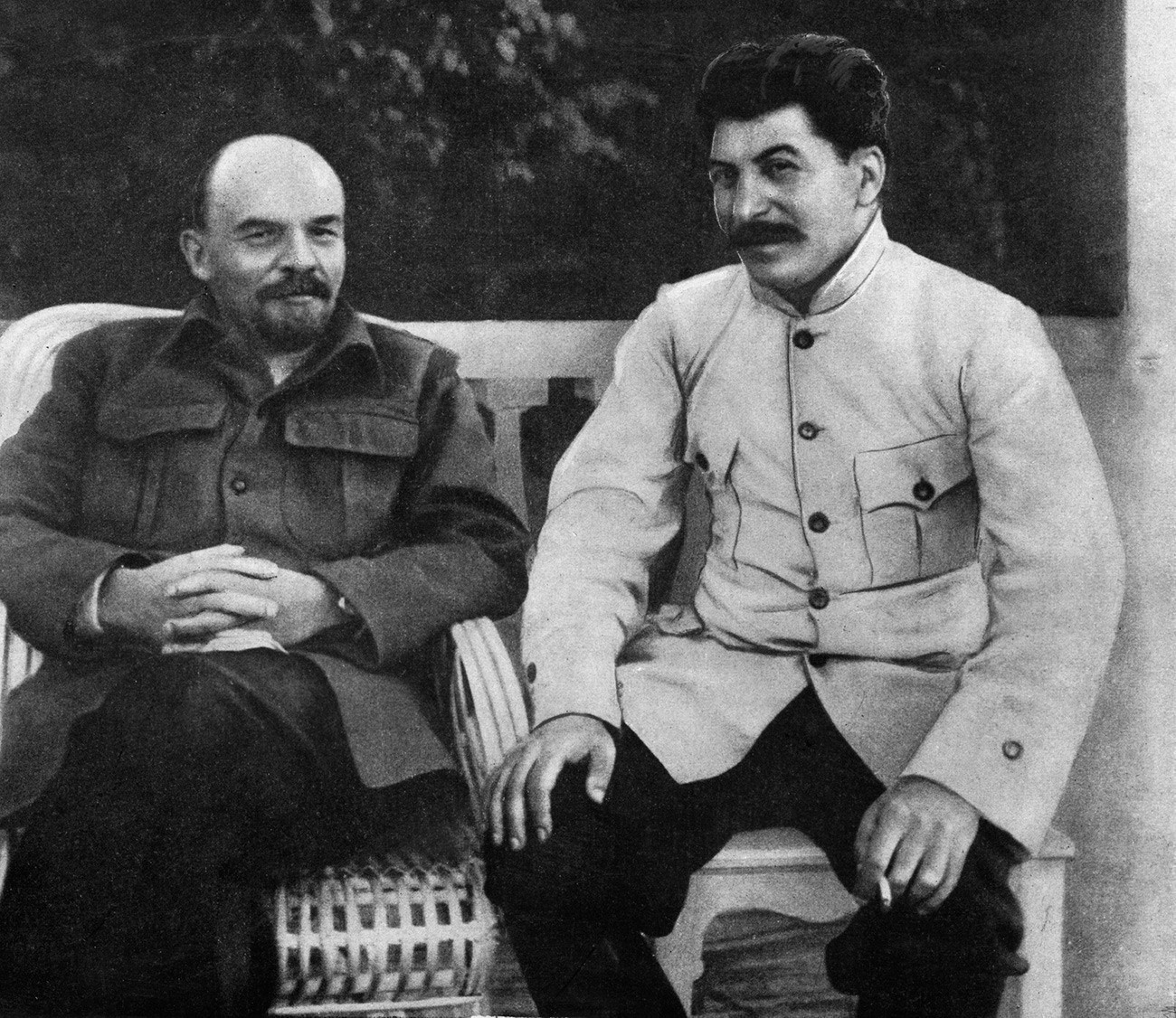Lenin in Stalin v Gorkem