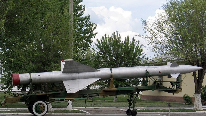 S-25 od moskovske PZO v muzeju Kapustin Jar, Znamensk