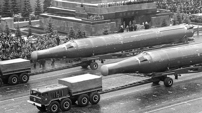 Por que só a Rússia manteve armas nucleares após a queda da União  Soviética? - Russia Beyond BR