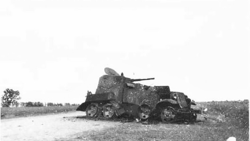 Совјетско оклопно возило БА-10М уништено током битке за Халкин Гол, 1939