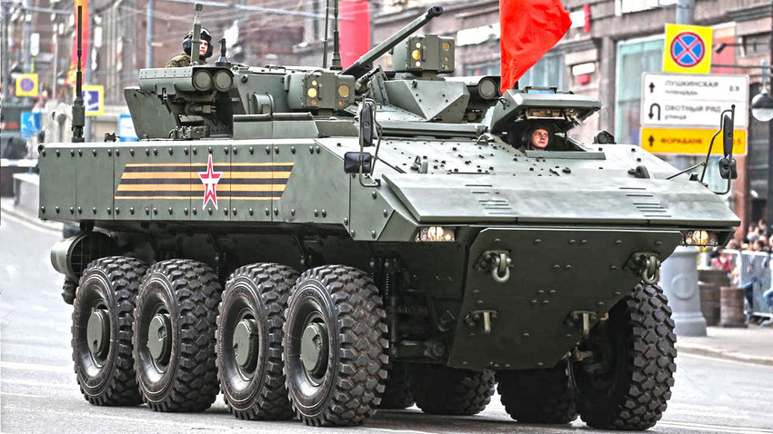 "Bumerang-17" (K-17) s besposadnom borbenom kupolom "Bumerang-SM"