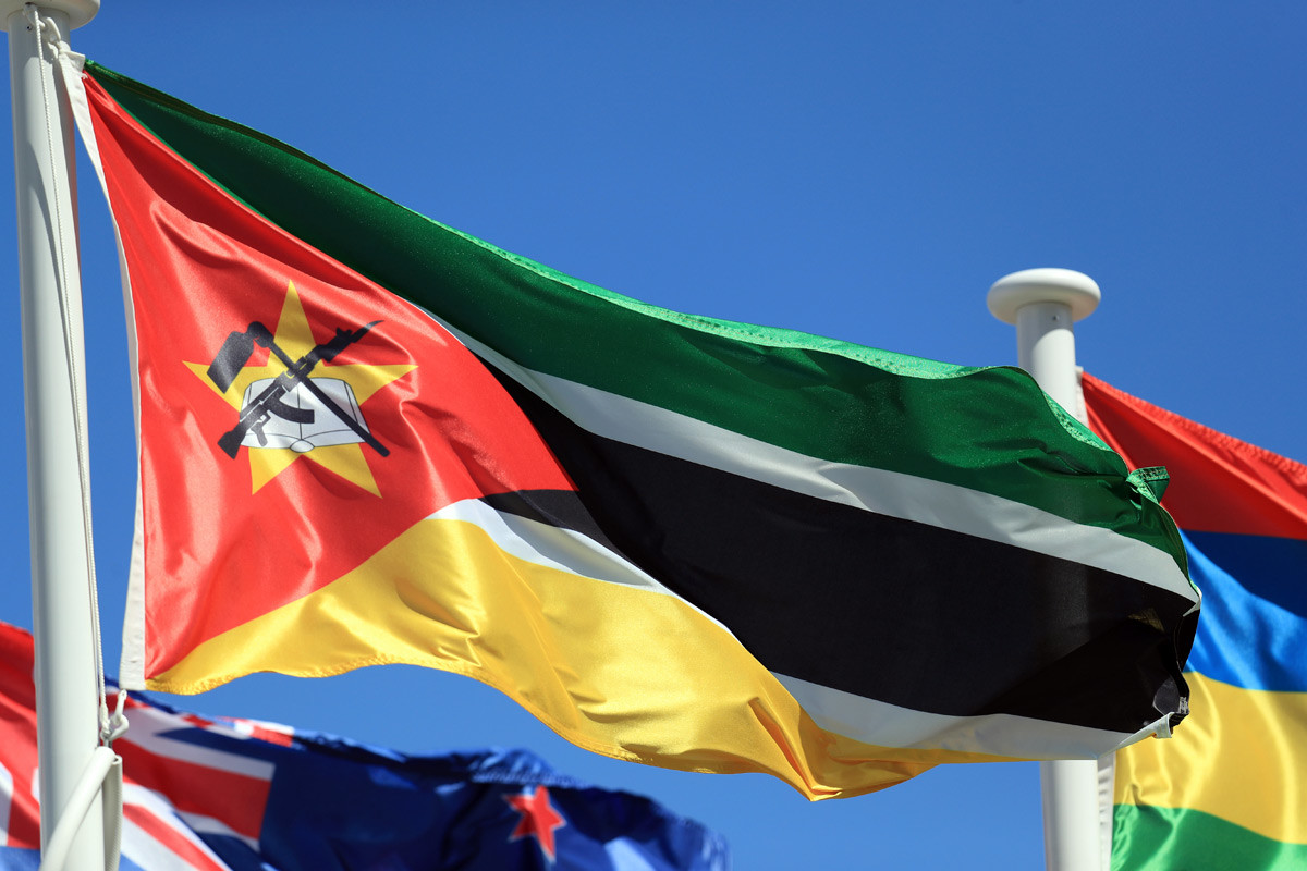 Die Flagge Mosambiks