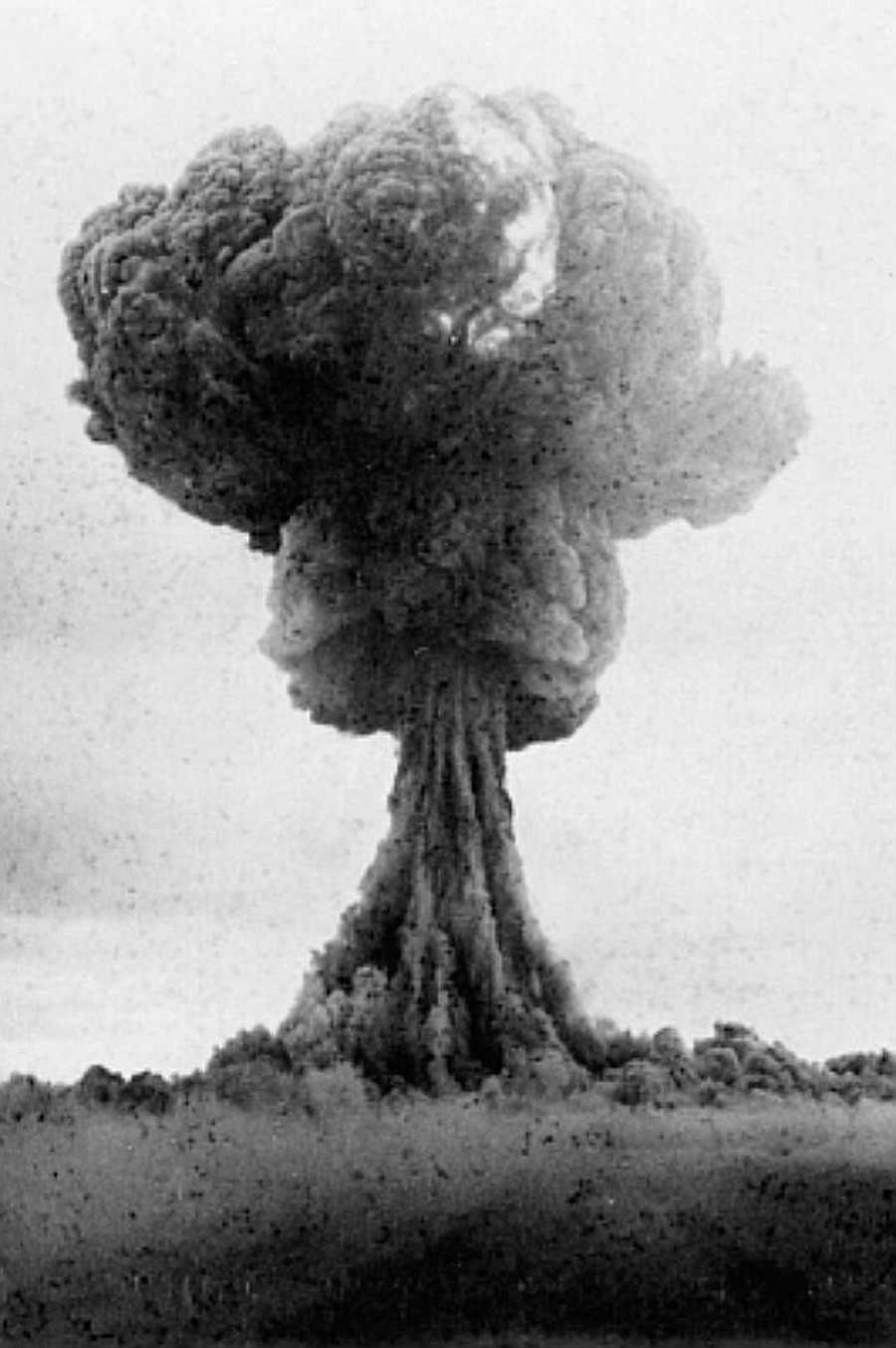 Нуклеарна печурка у експлозији бомбе РДС-1 29. августа 1949. године. 