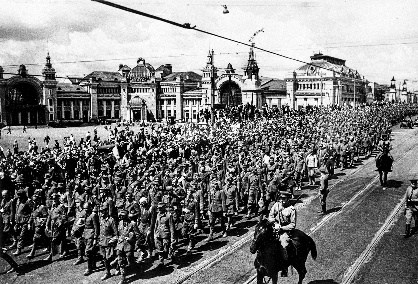 Голема татковинска војна, заробени Германци на улицата Горки, Москва.