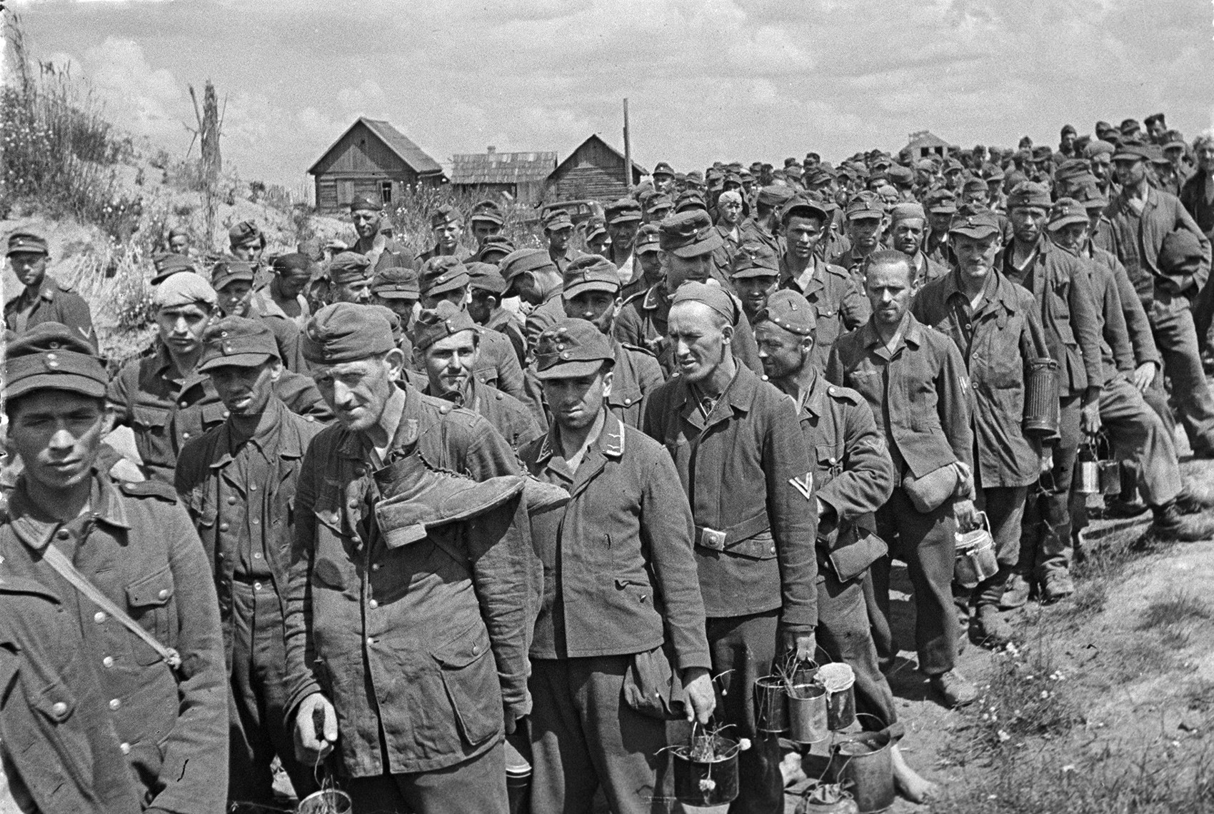 Des prisonniers de guerre allemands, près de Homiel, en Biélorussie