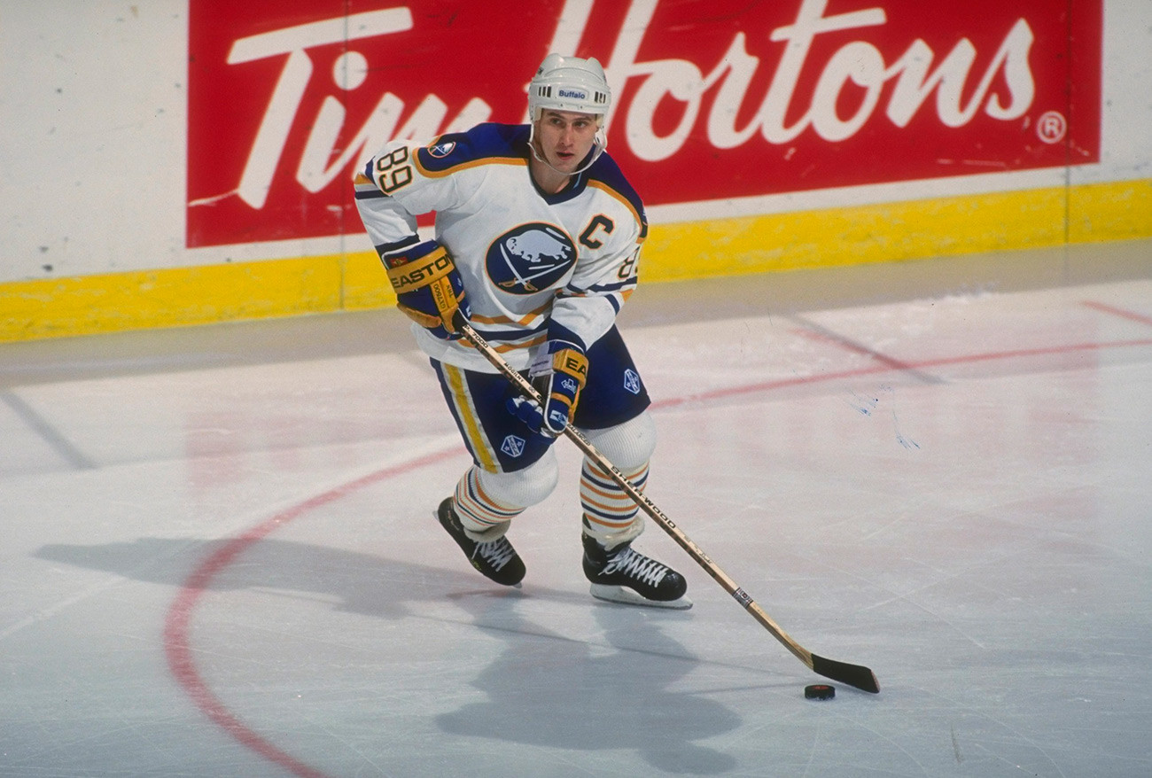 Leftwinger Alexander Mogilny of the Buffalo Sabres.