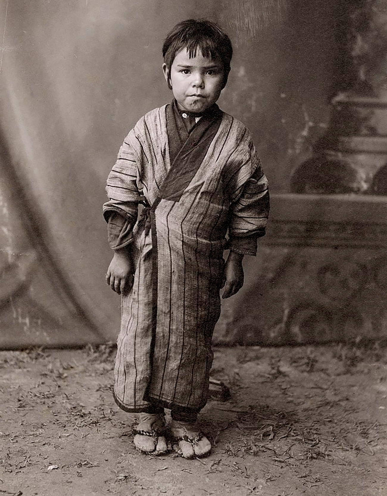 Дете од народот Аину